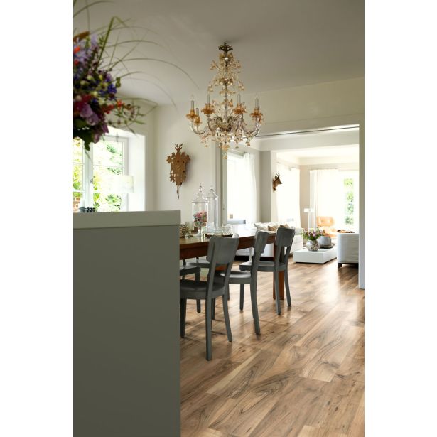 LAMINAT, 8MM, 32. RAZRED EGGER HOME PERGANTI OREH RJAV SREDNJI
