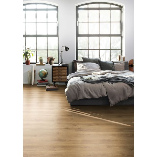 LAMINAT, 8MM, 32. RAZRED EGGER HOME SEVERNI HRAST NARAVEN SREDNJI