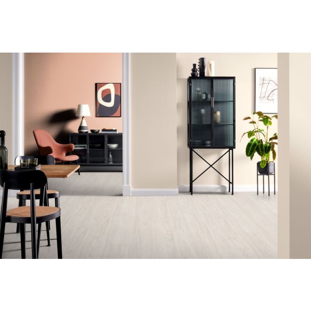 LAMINAT, 8MM, 32. RAZRED EGGER HOME SHEFFIELD AKACIJA BELA SVETEL
