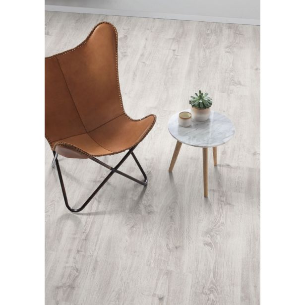 LAMINAT, 8MM, 32. RAZRED EGGER HOME WALTHAM HRAST BEL SVETEL