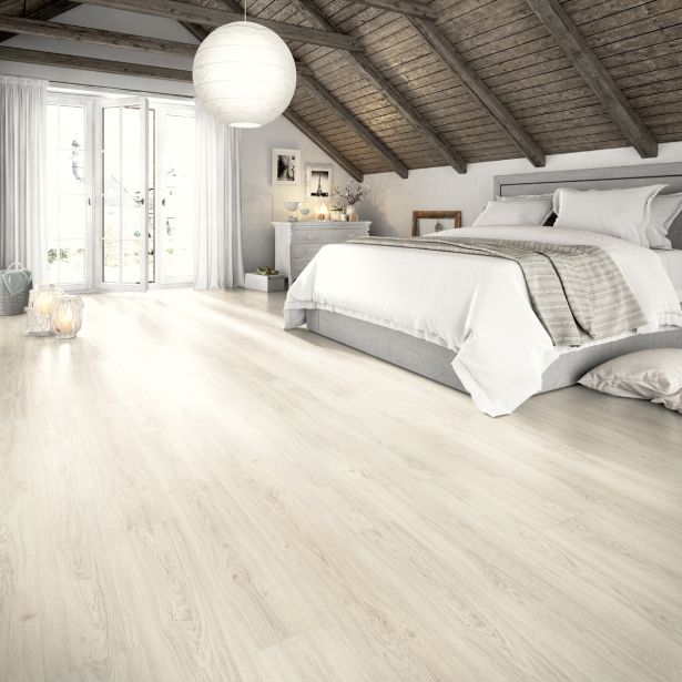 LAMINAT, 8MM, 32. RAZRED EGGER HOME LARGE SVETLI MATERA HRAST EHL184