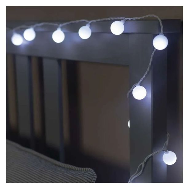 LED SVETLOBNA CHERRY VERIGA ' KROGLICE 2,5 CM, 4 M, ZUN. IN NOTR., HLADNA BELA, ČASOVNIK
