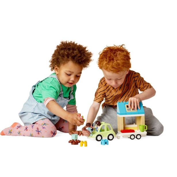LEGO DUPLO TOWN 10986 DRUŽINSKA HIŠA NA KOLESIH