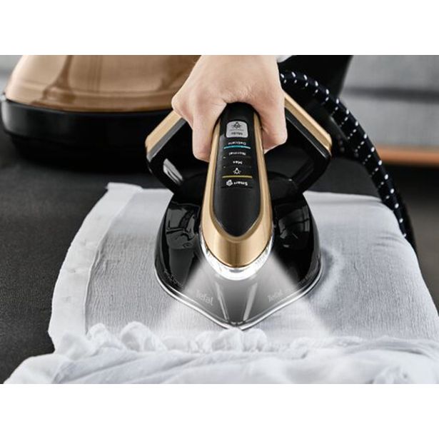 LIKALNA POSTAJA TEFAL GV9823E1