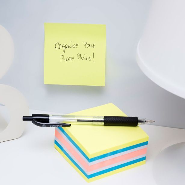 LISTIČI LEVIA SAMOLEPILNI 75X75 1/400 MIX MANGO 110626