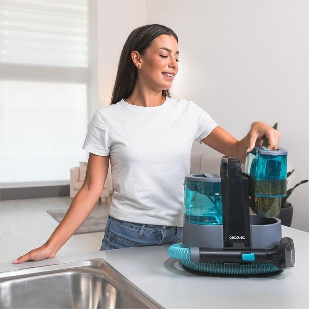 GLOBINSKI SESALNIK CECOTEC CONGA 4000 CARPET&SPOT CLEAN ZA OBLAZINJENO