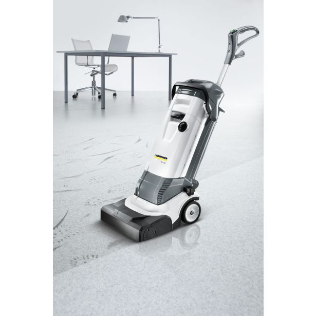 MOKRO-SUHI SESALNIK KARCHER BR 4.300