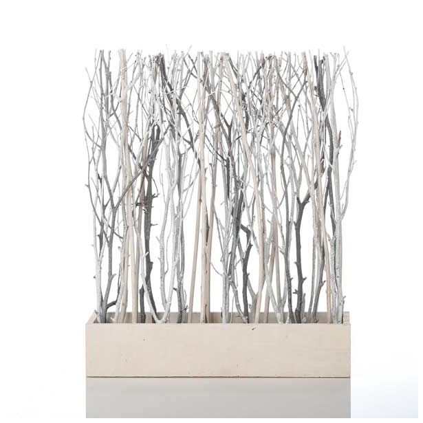 NAMIZNA DEKORACIJA GLOSSTYLE LESENA V PODSTAVKU SIVA Z BUNKICAMI 40X12X48 CM