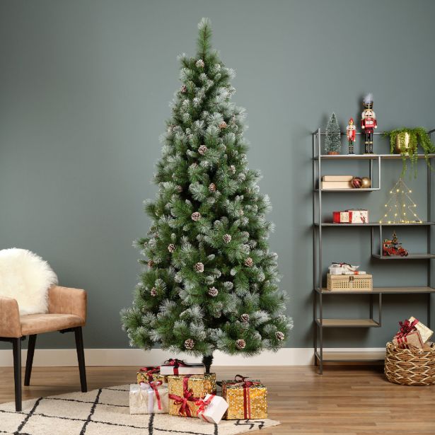NOVOLETNA JELKA 210 CM LEDENA S STORŽI NORWICH PINE