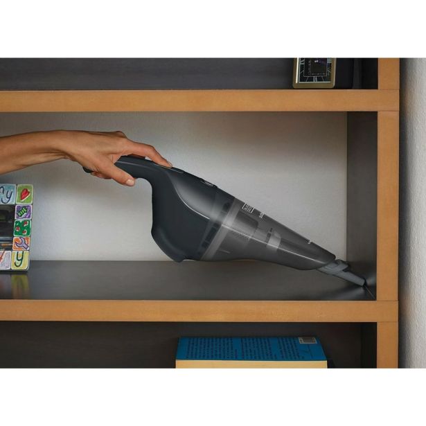 ROČNI AKUMUL. SESALNIK BLACK & DECKER NVB215WA