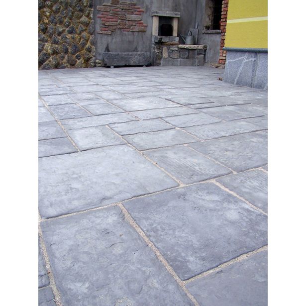 BETONSKI TLAKOVEC ZOBEC OLD YORK GRAFITNA