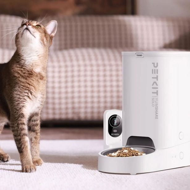OPREMA ZA MAČKE PETKIT YUMSHARE SOLO PAMETNI DOZIRNIK HRANE