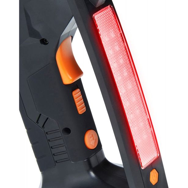 OPREMA ZA VOZILA VONHAUS 12V POLNILEC PNEVMATIK LED