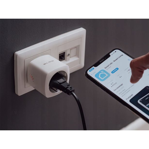 PAMETNA VTIČNICA BLOW SMART WIFI 3600W 16A BELA