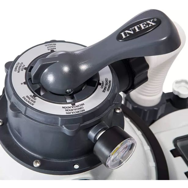 PEŠČENA FILTRSKA ČRPALKA INTEX, 4500L/URO