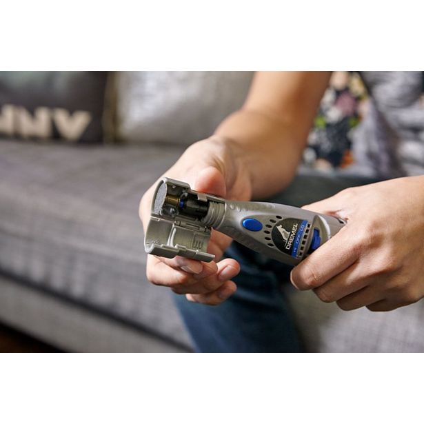 DREMEL AKUMULATORSKO ORODJE ZA NEGO NOHTOV HIŠNIH LJUBLJENČKOV (7020-PGK)