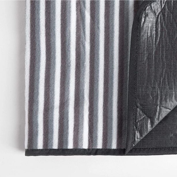 PIKNIK PROGRAM VONHAUS ODEJA VONSHEF 200 X 220CM, ČRTASTA