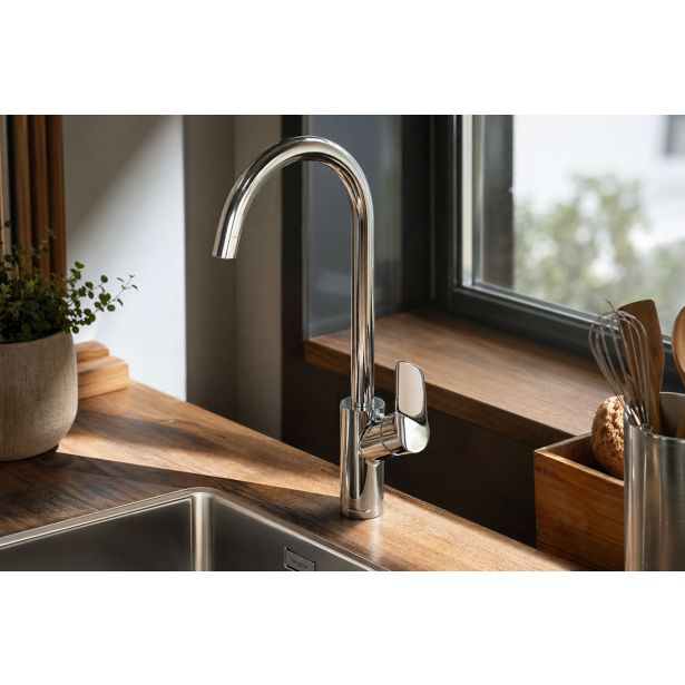 PIPA KUHINJSKA HANSGROHE LOGIS 260 Z LOKOM ENOROČNA, 2 CEVI