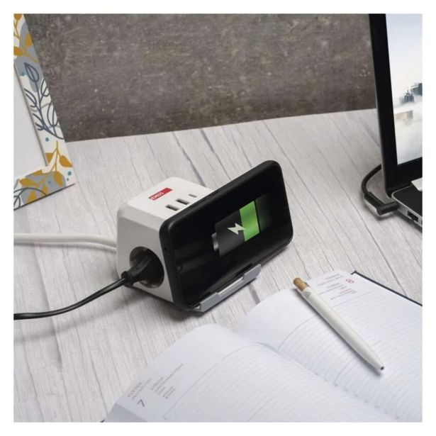 PODALJŠEK EMOS POLNILNA POSTAJA 2X ŠUKO 2X USB-A + 1X USB-C