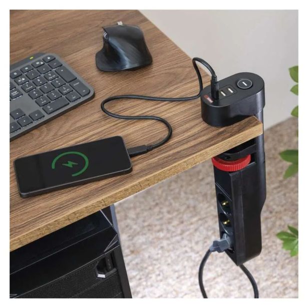 PODALJŠEK S STIKALOM EMOS PRITRDILNI 3 ŠUKO 2XUSB + USB C 1.5M