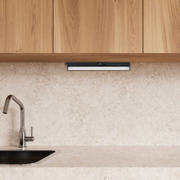 PODELEM. STENSKA SVETILKA RABALUX BAREG LED S STIKALOM 4W 350LM 3000K 310MM IP20