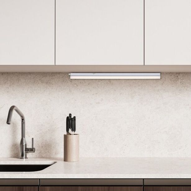PODELEM. STENSKA SVETILKA RABALUX BAREG LED S STIKALOM 8W 800LM 3000K 590MM IP20