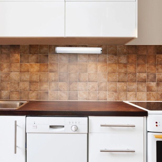 PODELEM. STENSKA SVETILKA RABALUX SOFT2 8W L60CM SREBRNA
