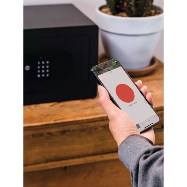 POHIŠTVENI TREZOR YALE PAMETNI SEF