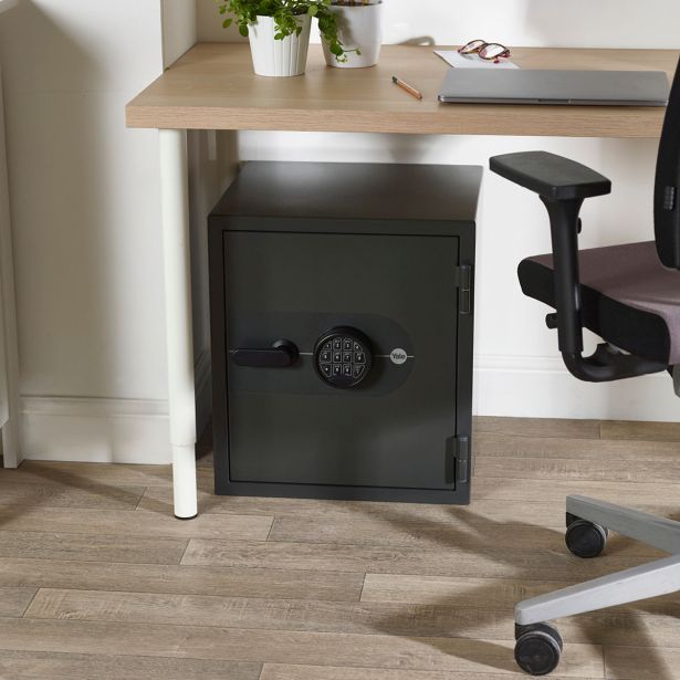 POHIŠTVENI TREZOR YALE YALE TREZOR FIRE SAFE MEDIUM