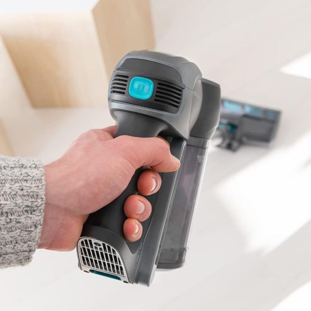 POKONČNI SESALNIK CECOTEC ROCKSTAR 1300 X-TREME