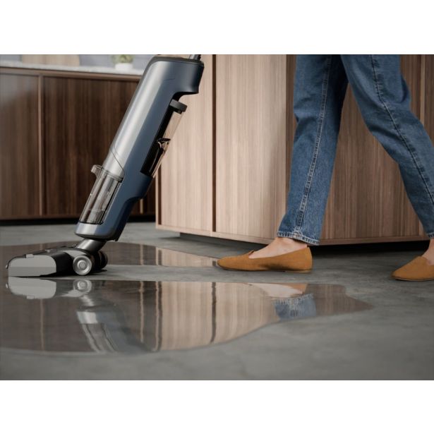 MOKRO-SUHI SESALNIK ELECTROLUX EW81U3DB ULTIMATE 800