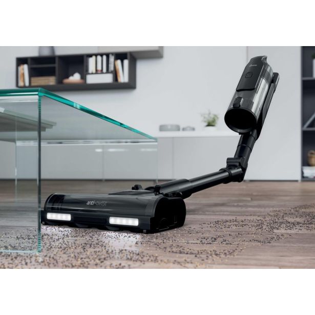 POKONČNI SESALNIK HOOVER HF610HX