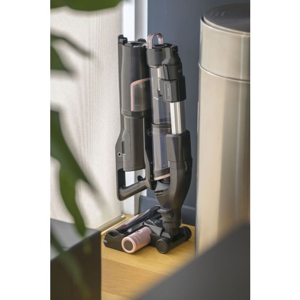 POKONČNI SESALNIK HOOVER HFX10P011