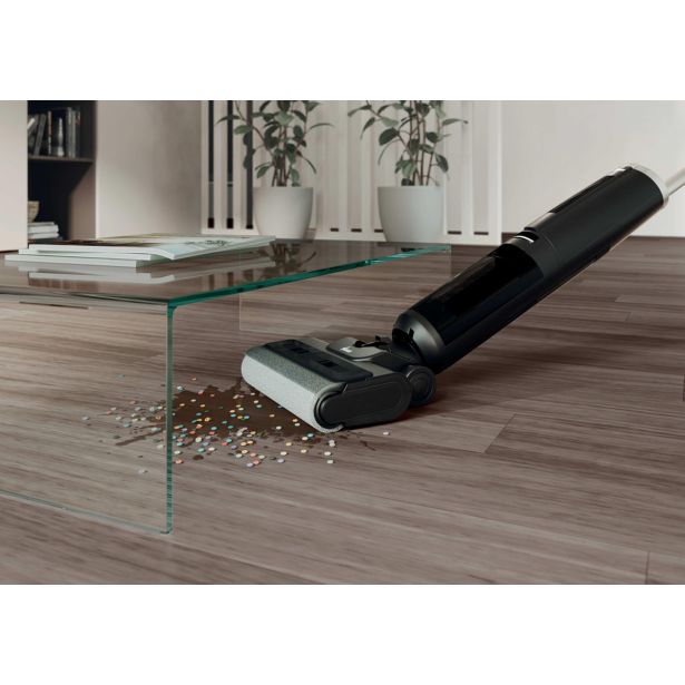 POKONČNI SESALNIK HOOVER HW300 011