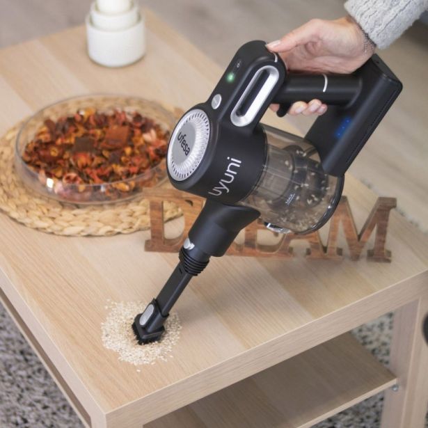 POKONČNI SESALNIK UFESA AE5022