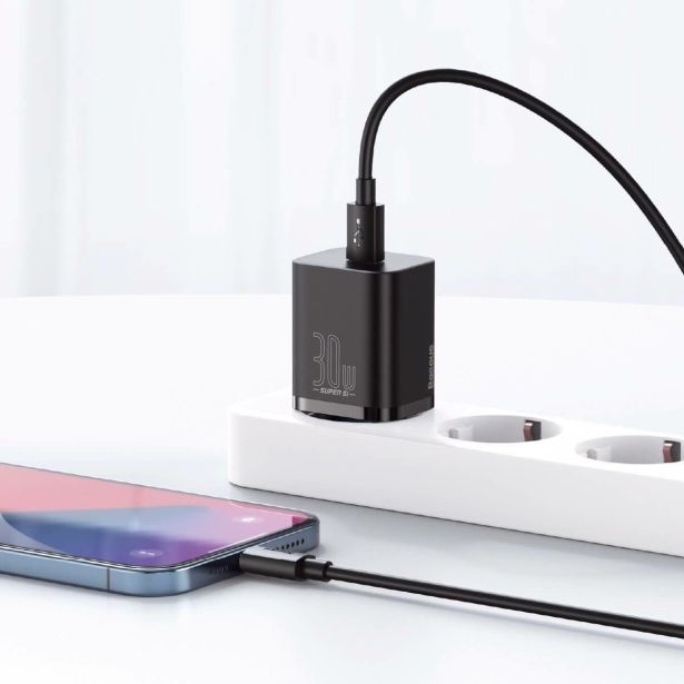 POLNILNIK ZA GSM BASEUS POLNILEC SUPER QUICK 30W BASEUS USB-C ČRN