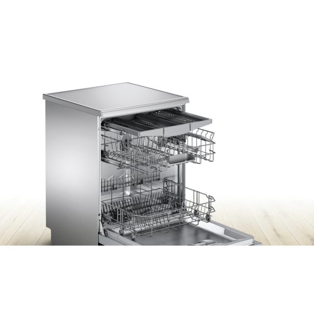 POMIVALNI STROJ BOSCH SMS 46FI01E