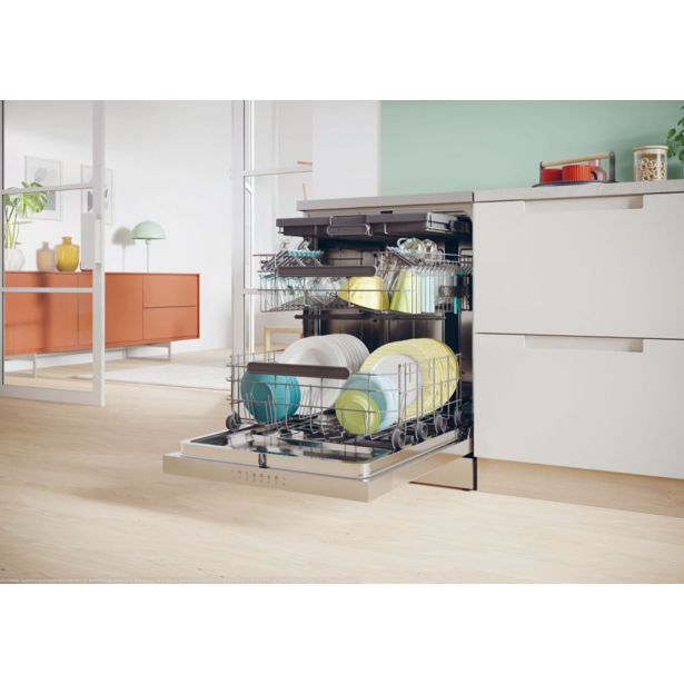 POMIVALNI STROJ CANDY CF 5C7F1X