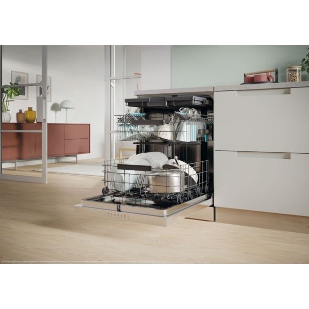 POMIVALNI STROJ CANDY CF6B4S1PX