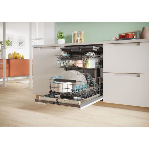 POMIVALNI STROJ CANDY CI 6C4F1MA1