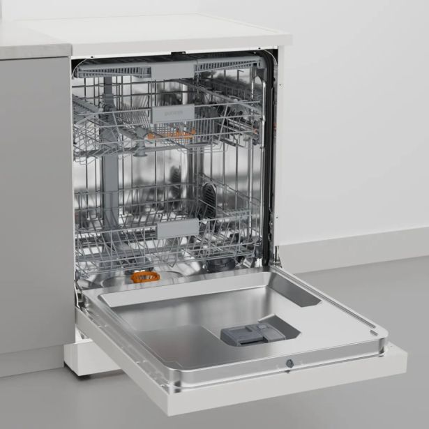 POMIVALNI STROJ GORENJE GS643B90W