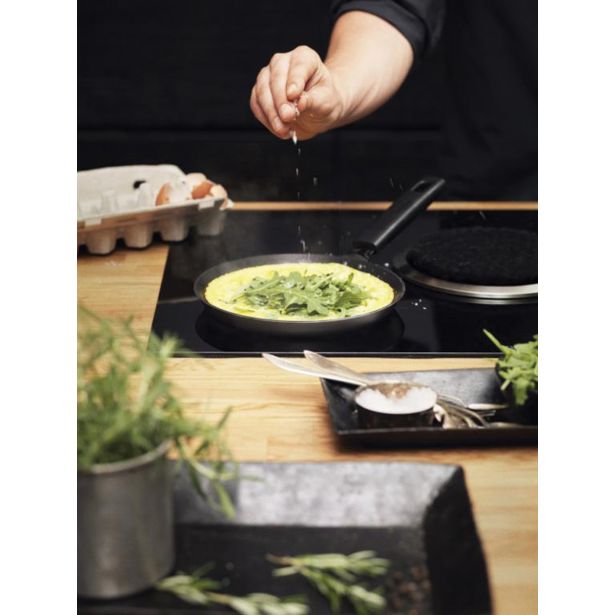 FISKARS HARD FACE PONEV ZA PALAČINKE