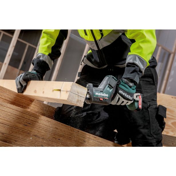 BATERIJSKA SABLJASTA ŽAGA METABO POWERMAXX SSE 12 BL