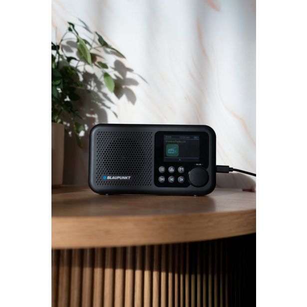 PRENOSNI DAB RADIO BLAUPUNKT DR8BK