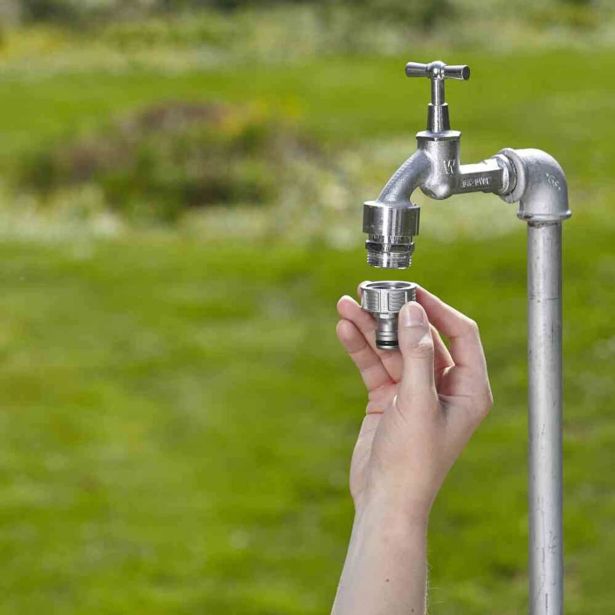PRIKLJUČEK ZA VODO GARDENA NASTAVEK PREMIUM ZA PIPO 21 MM (G1/2")