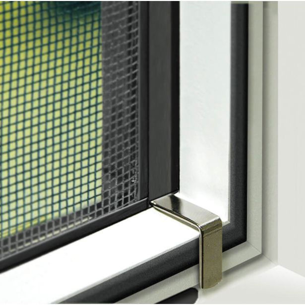 SCHELLENBERG PRITRDILNE VZMETI ZA KOMARNIK