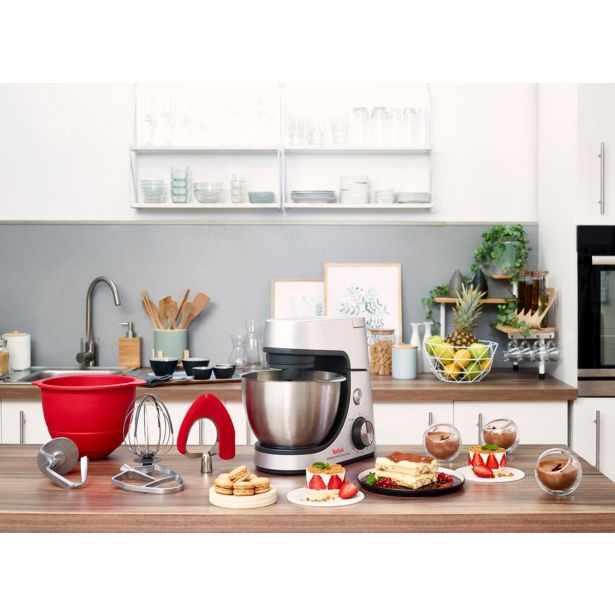 KUHINJSKI ROBOT MASTERCHEF GOURMET +, QB632D38, MOČ 1100 W, VOLUMEN 4,6 L, SET ZA PECIVO, MEŠALNIK IZ NERJAVNEGA JEKLA