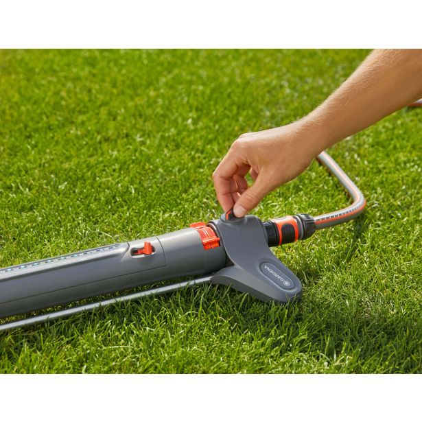 RAZPRŠILNIK ZA ZALIVANJE GARDENA AQUAZOOM M