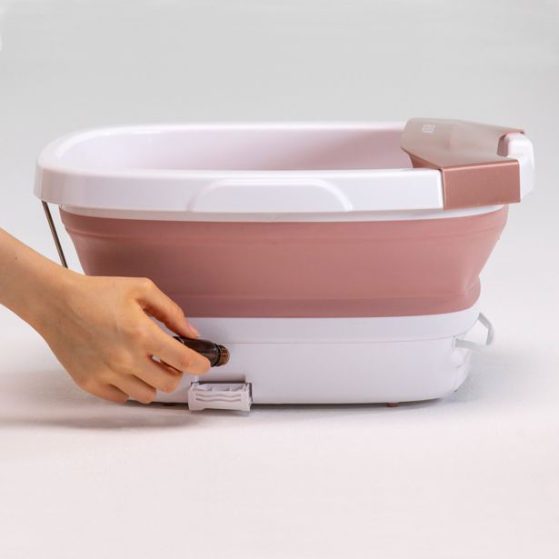 REVLON  ZLOŽLJIVA MASAŽNA KAD ZA NOGE Z MEHURČKI