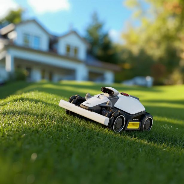 ROBOTSKA KOSILNICA MAMMOTION LUBA MINI 1500 AWD
